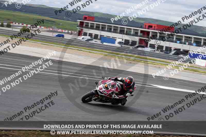cadwell no limits trackday;cadwell park;cadwell park photographs;cadwell trackday photographs;enduro digital images;event digital images;eventdigitalimages;navarra;no limits trackdays;peter wileman photography;racing digital images;trackday digital images;trackday photos